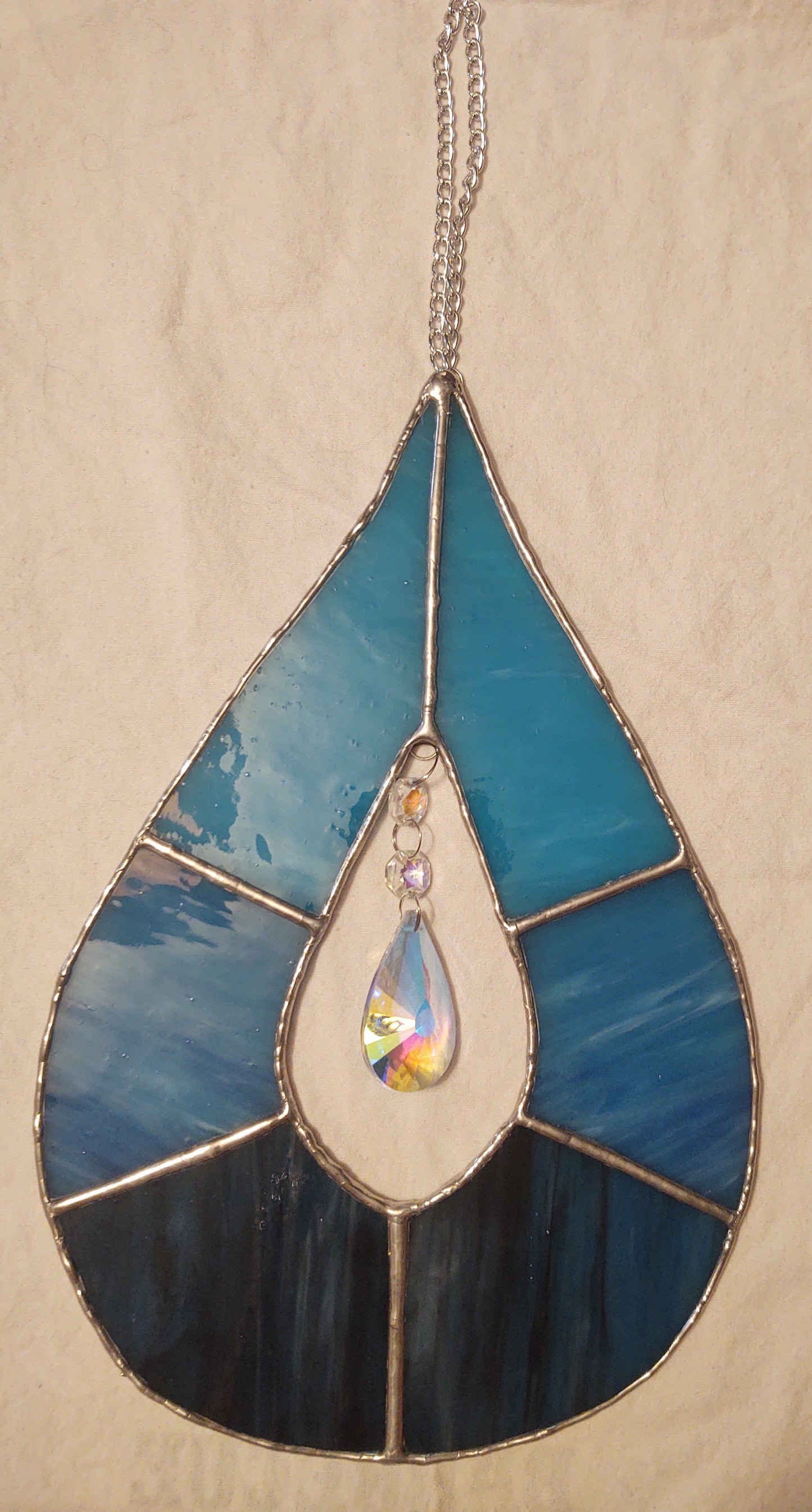 Teardrop with crystal chain